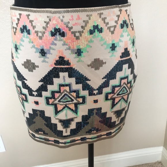 Express sequin mini skirt - Picture 4 of 7